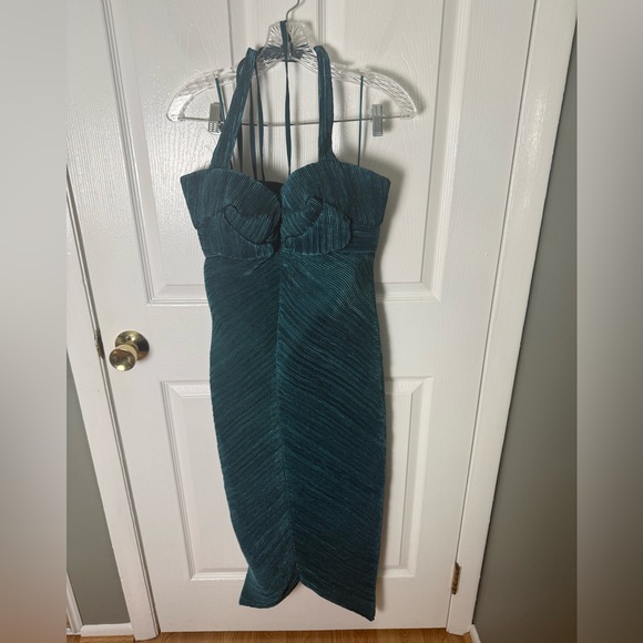 Cult Gaia Milo Plisse Halter Midi Dress in Sea Moss 6 - Picture 2 of 11